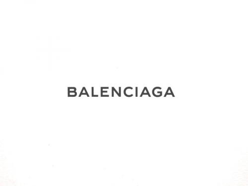 バレンシアガのTRIPLE S