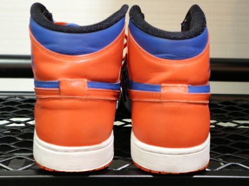 ナイキ エアジョーダン1のスニーカー