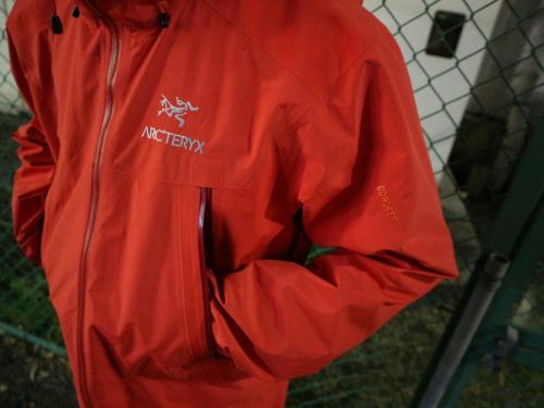 アークテリクスのBeta SL Hybrid Jacket