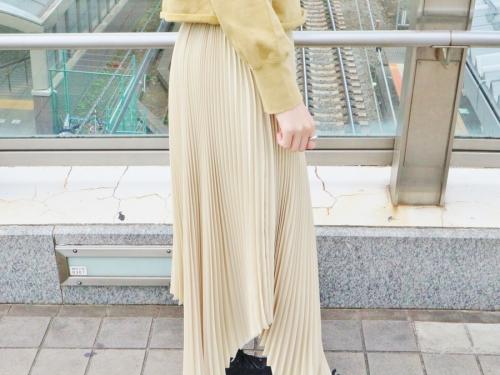 スクエアカットプリーツスカートの大泉学園