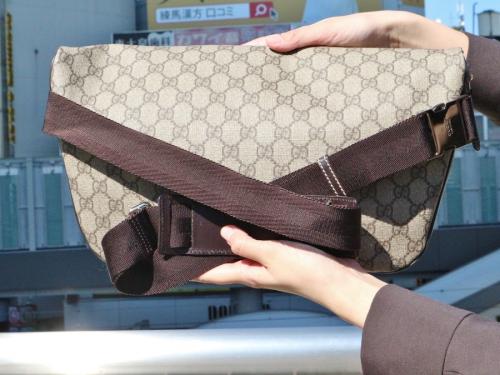 グッチのウエストバッグ