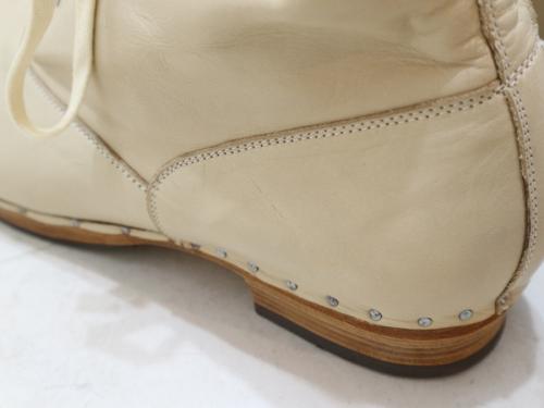 ナンバーナインのブーツ