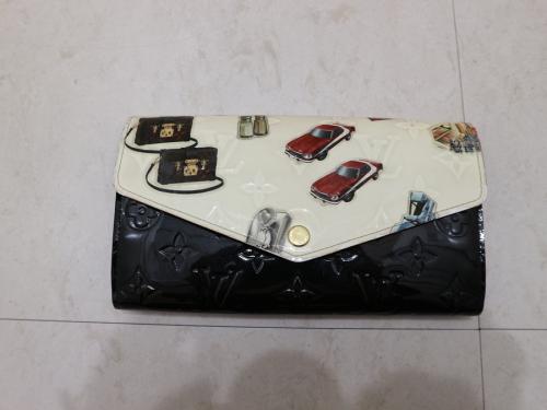 LOUIS VUITTON 　のルイ ヴィトン　