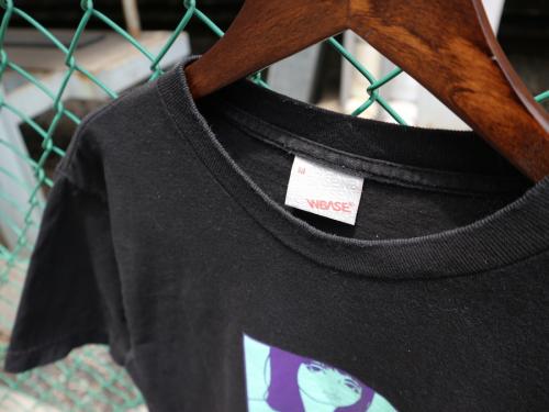 コラボアイテムのカットソー