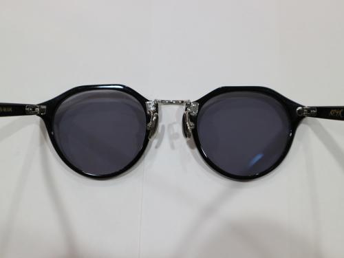 サングラスの大泉学園店