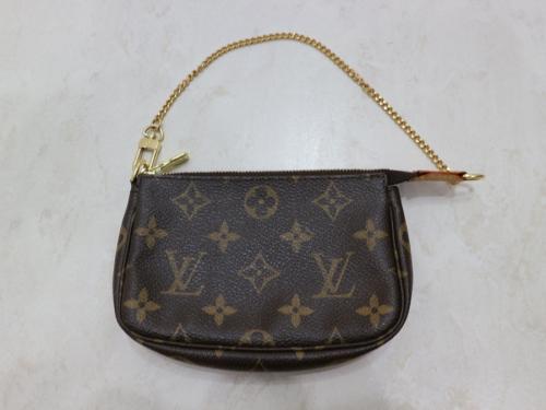 LOUIS VUITTON 　のルイ ヴィトン　
