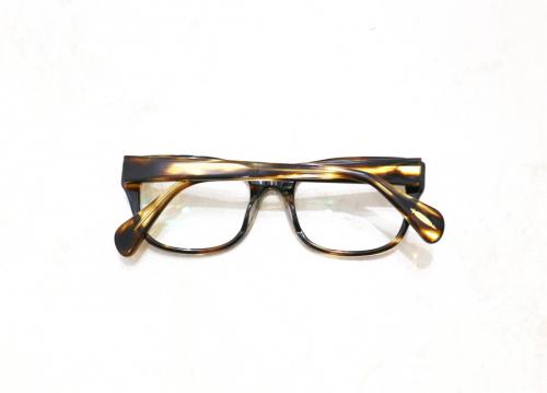 オリバーピープルズのアイウェア