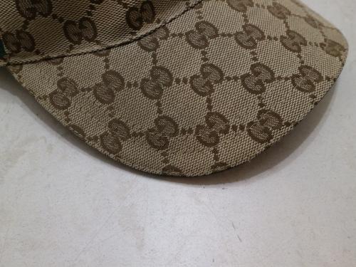 ベースボールキャップ