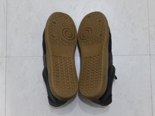 メゾンマルジェラのジャーマントレーナー