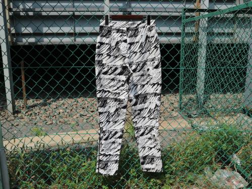 イッセイミヤケのパンツ