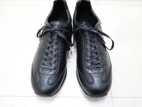 パトリックのスニーカー