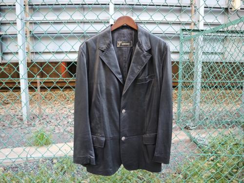 VERSACE　のヴェルサーチ