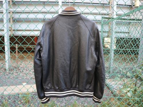 コーチのスタジアムジャンパー