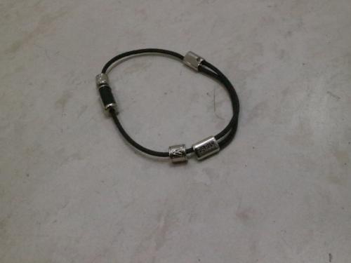 タイガブレスレマッチポイントブレスレットの中古　ウィメンズ　ヴァージルアブロー　Off-White　オフホワイト　GUCCI　グッチ