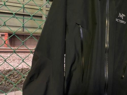 中古　メンズ　テックウェア　ストーンアイランド　アクロニウム　エロルソン・ヒュー　