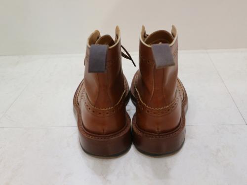 トリッカーズのカントリーブーツ