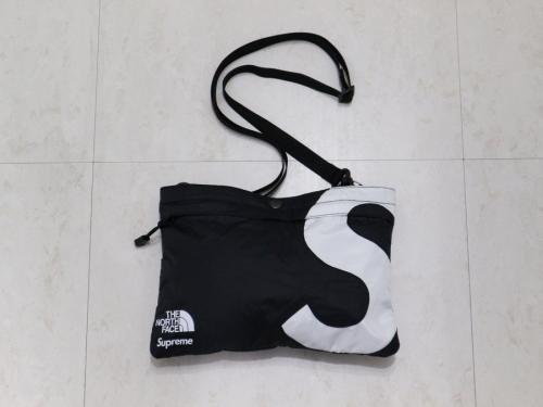 Supreme×THE NORTH FACEのシュプリーム×ザ・ノースフェイス