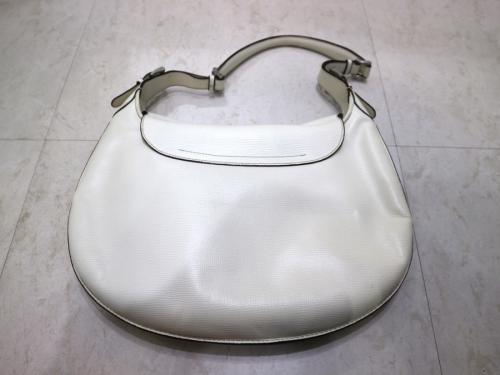 ヴァレクストラのワンショルダーバッグ