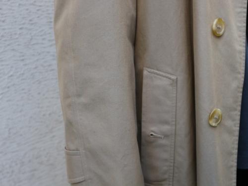 ステンカラーコートのノヴァチェック