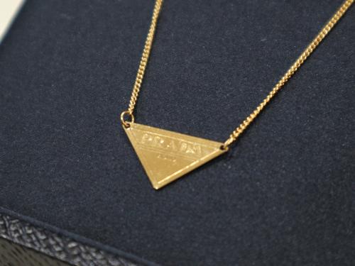 プラダの1JC558 2CID F0056 AU750