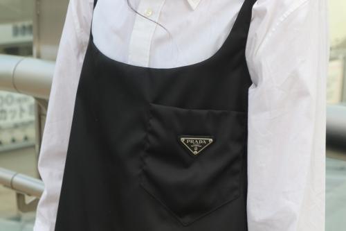 トライアングルロゴミニドレスのACS1 2018