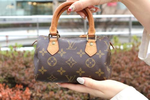 LOUIS VUITTON 　のルイ ヴィトン　