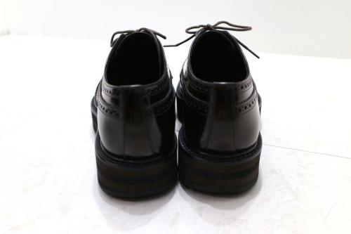 プラダのプラットフォームシューズ