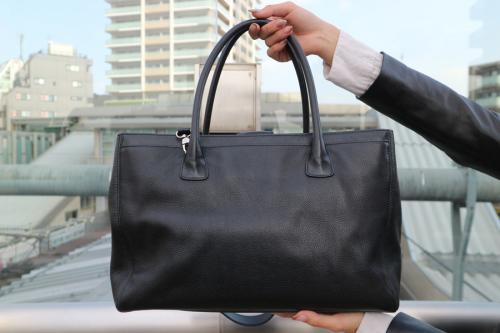 シャネルの2WAYエグゼクティブトート