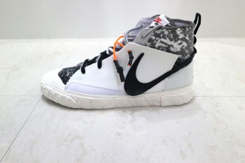 ブレザーミッドのコラボ