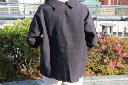 フォーティファイブアールのブラウス