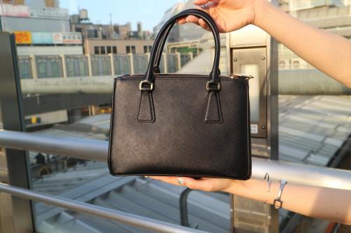 プラダのガレリアサフィアーノ レザー 2WAYミニバッグ