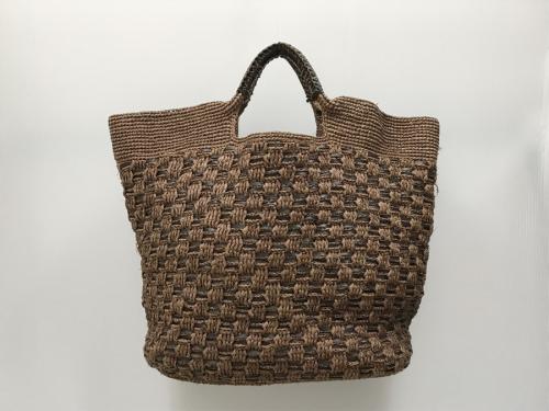 ヘレンカミンスキーのカゴバッグ