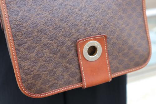 ショルダーバックのマカダム