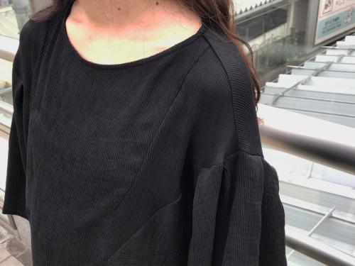 SQUARE SLEEVE SHORT TOPSの10122-4152