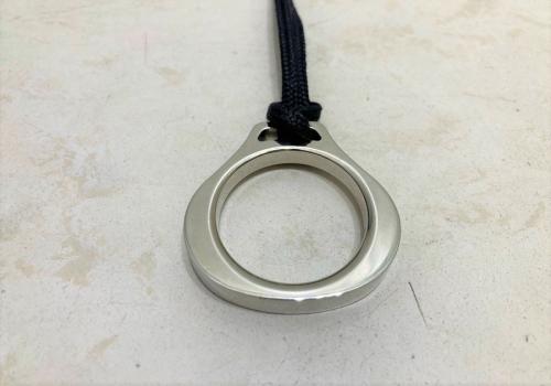 ペンダントのユニセックス