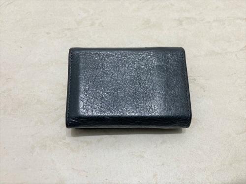 バレンシアガのクラシックミニウォレット