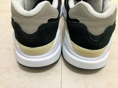 ニューバランスのスニーカー