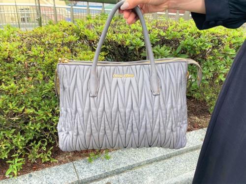 MIU MIUのミュウミュウ