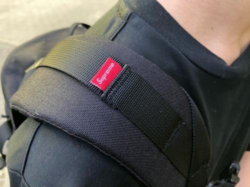 バックのメンズ　