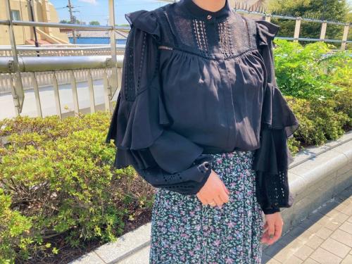 ブラウスのレディース