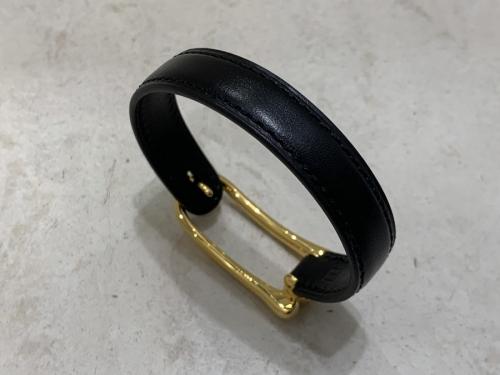 エルメスのバングル