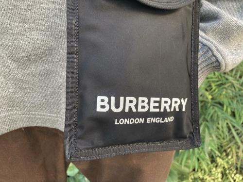 バーバリーロンドンのバッグ