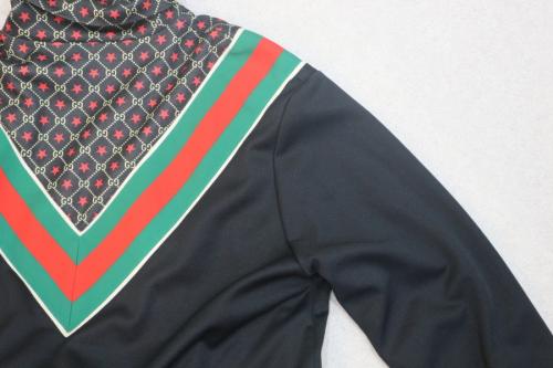 グッチのオーバーサイズジャージージャケット