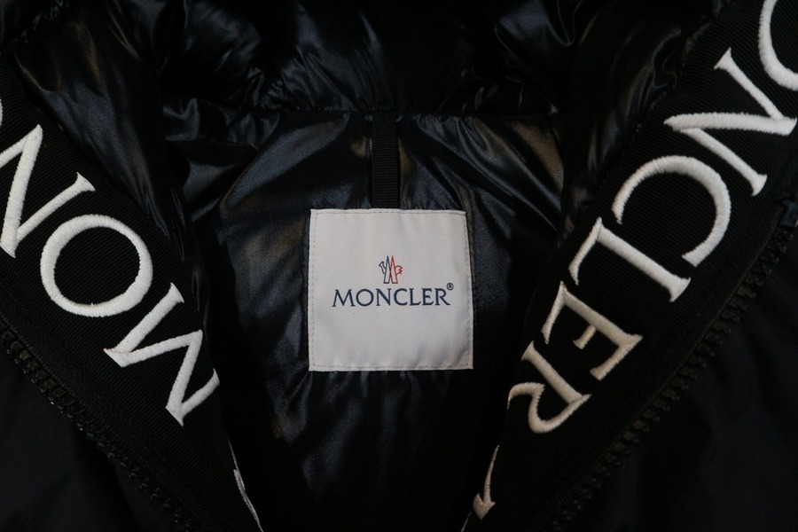 電撃入荷！【MONCLER】より19-20aw