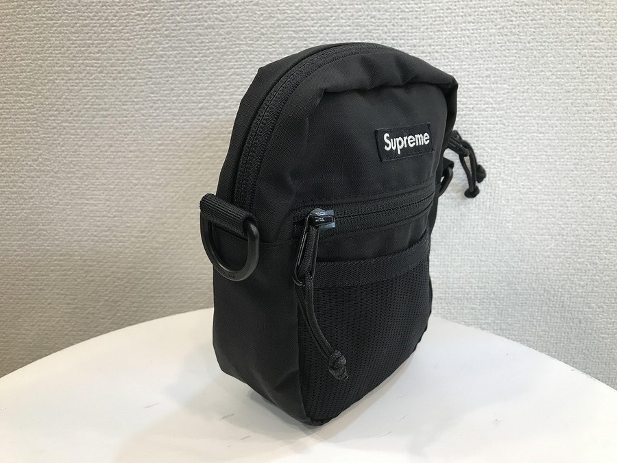 黒 17ss Supreme Small Shoulder Bag