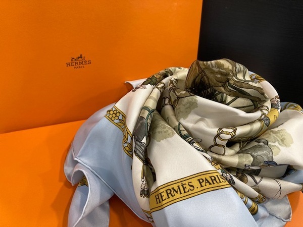 HERMES/エルメス】馬車柄 カレ90 入荷！[2020.09.01発行]｜トレファク