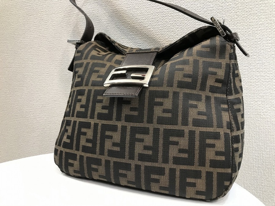 FENDI/フェンディ】からズッカ柄 マンマバケット バッグ 入荷です