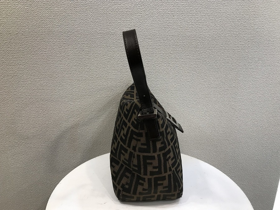 FENDI/フェンディ】からズッカ柄 マンマバケット バッグ 入荷です 