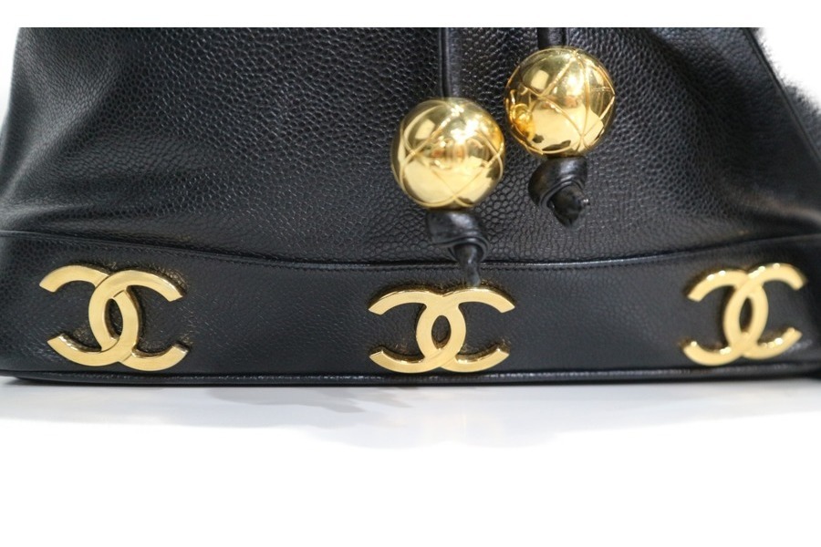 CHANEL/シャネル】からヴィンテージトリプルココマークショルダー 