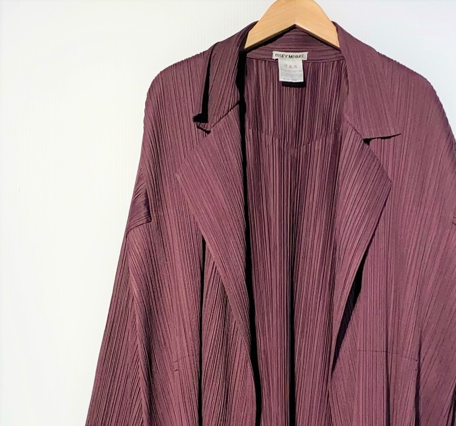 ISSEY MIYAKE/イッセイミヤケ】からプリーツジャケット買取致し